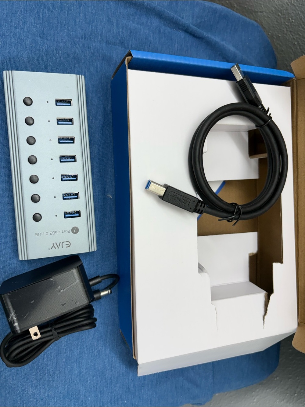 EJAV 7-Port USB 3.0 Hub with Individual Power Buttons - Silver